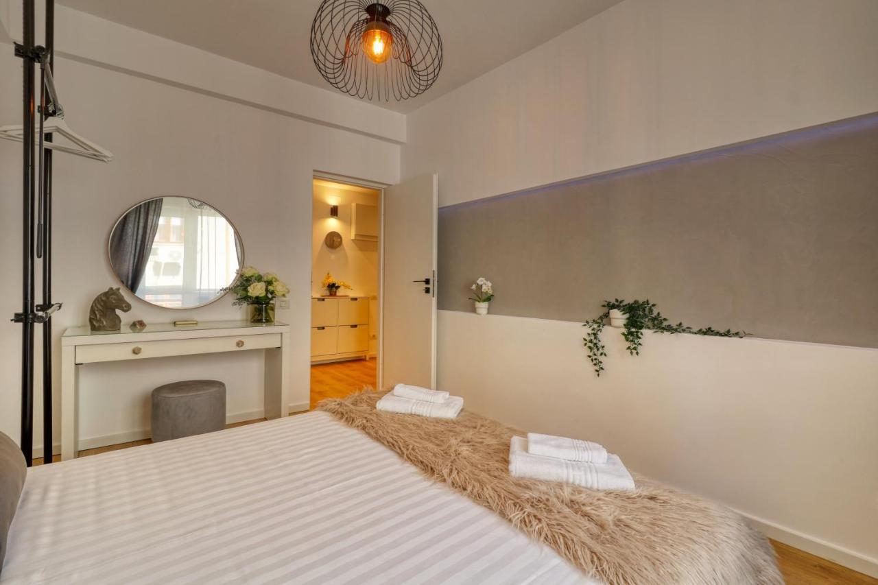 Historical Center By 4El Apartment บูคาเรสต์ ภายนอก รูปภาพ